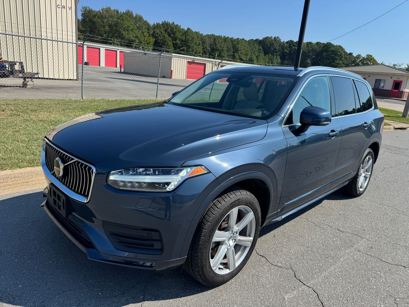 2023 VOLVO XC90 B5 Core - 1