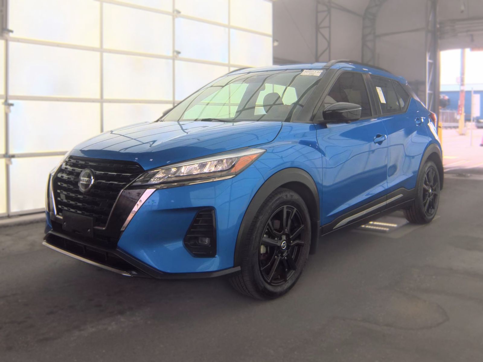 2021 NISSAN KICKS SR - 1