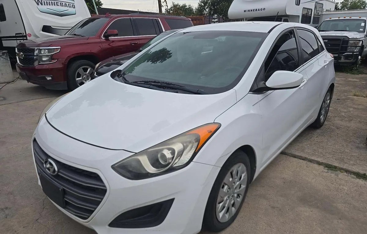 2017 HYUNDAI ELANTRA GT - 1
