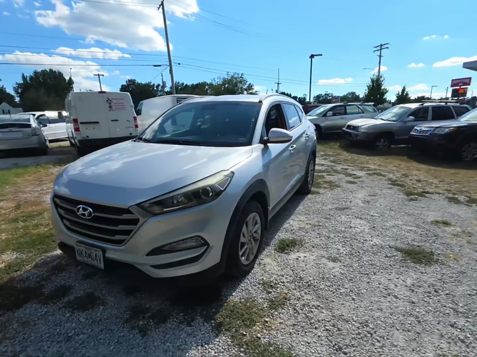 2017 HYUNDAI TUCSON SE - 1