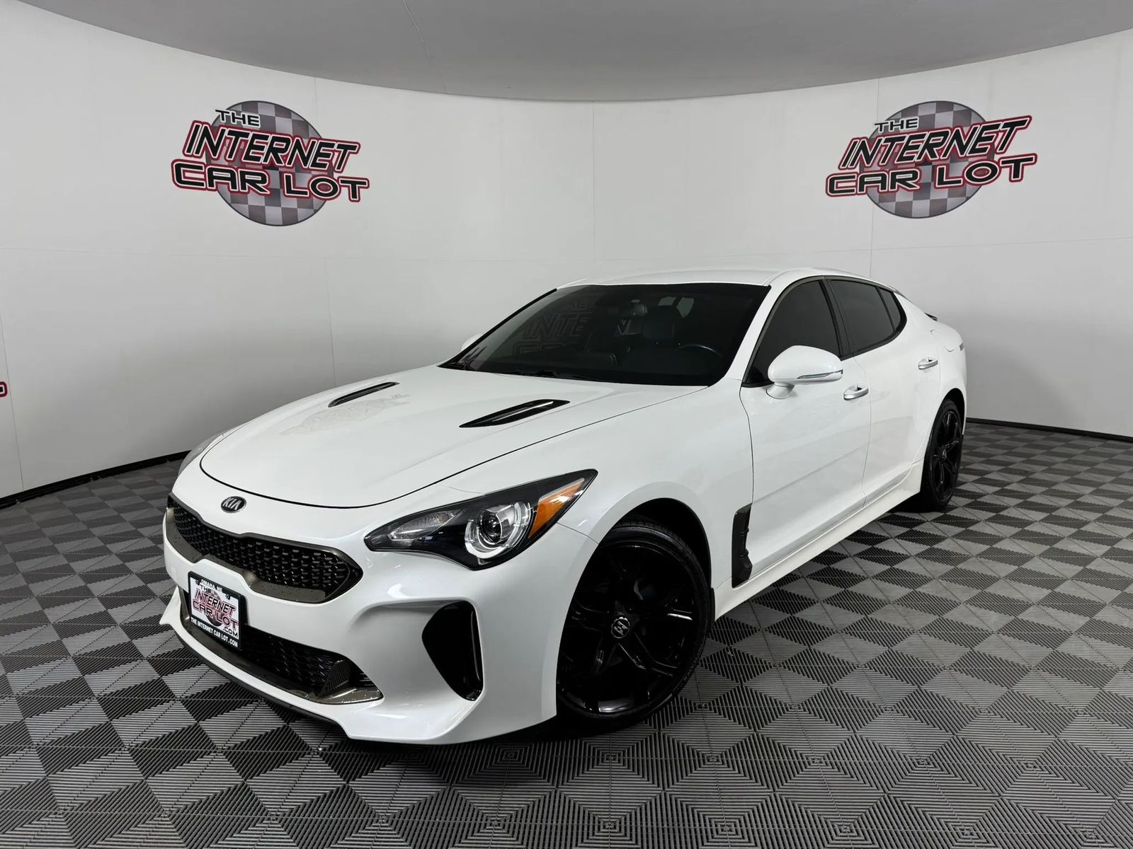2021 KIA STINGER GT-Line - 1
