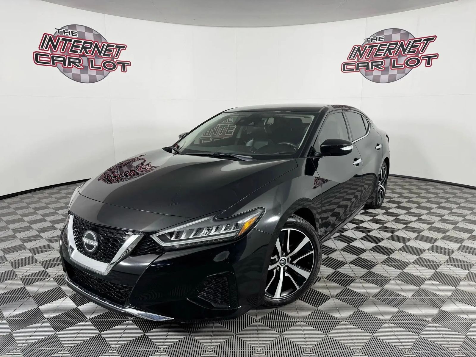 2023 NISSAN MAXIMA SV - 1