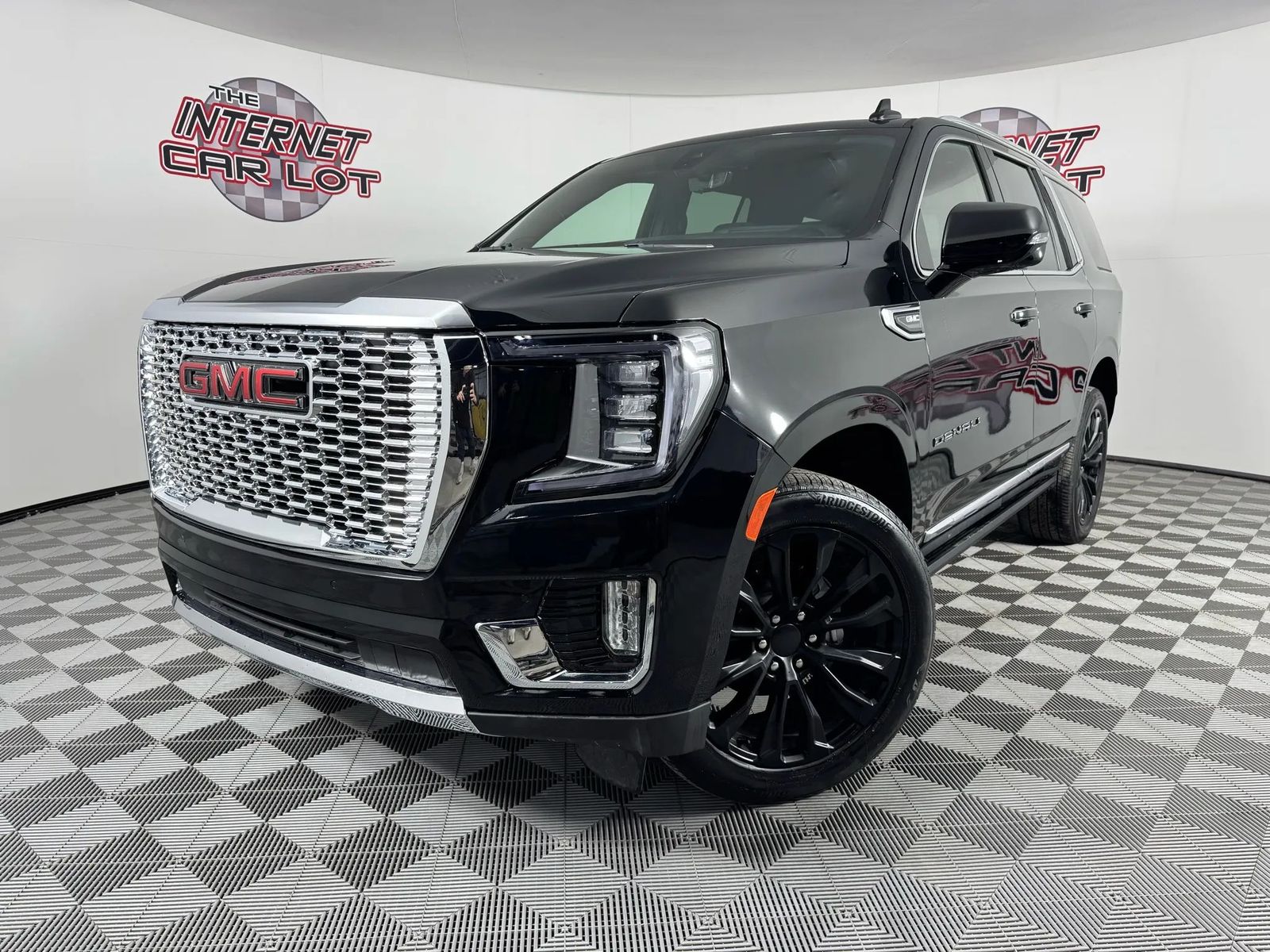 2022 GMC YUKON Denali - 1