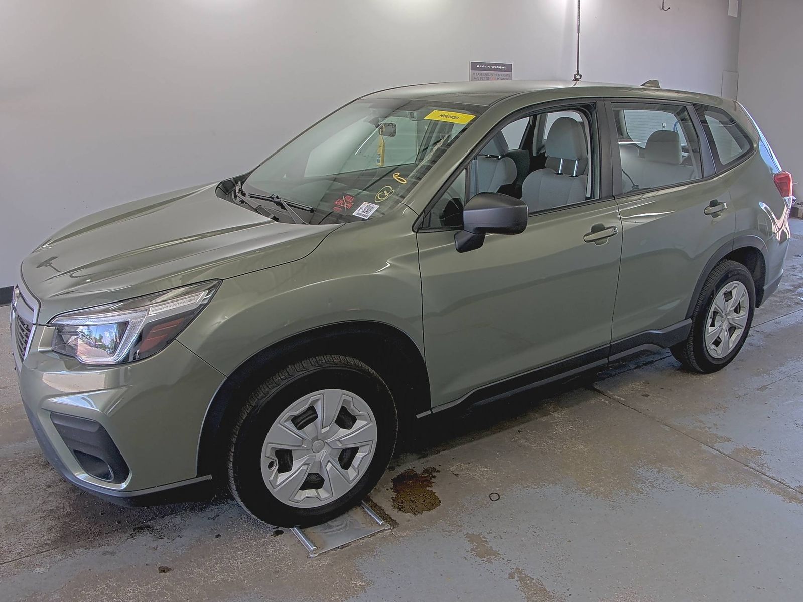 2021 SUBARU FORESTER Base - 1