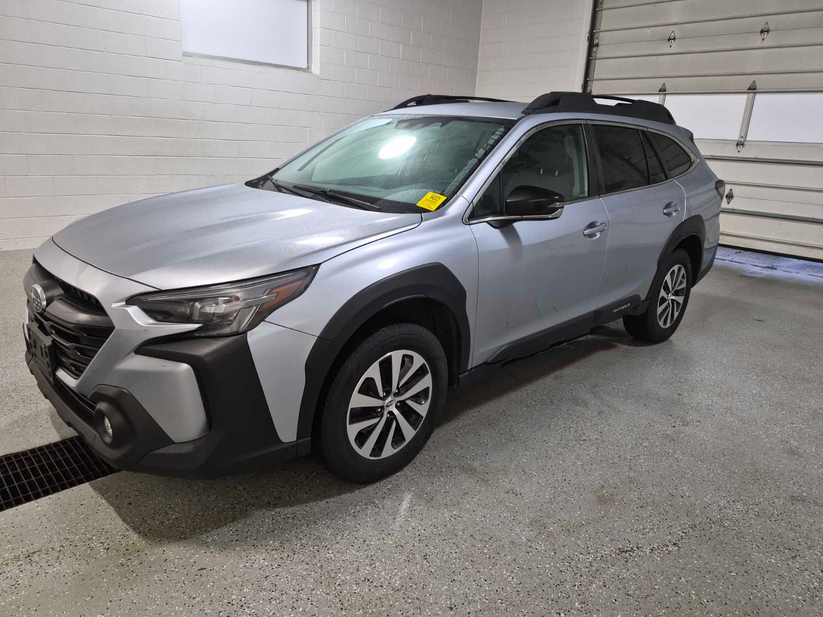 2023 SUBARU OUTBACK Premium - 1