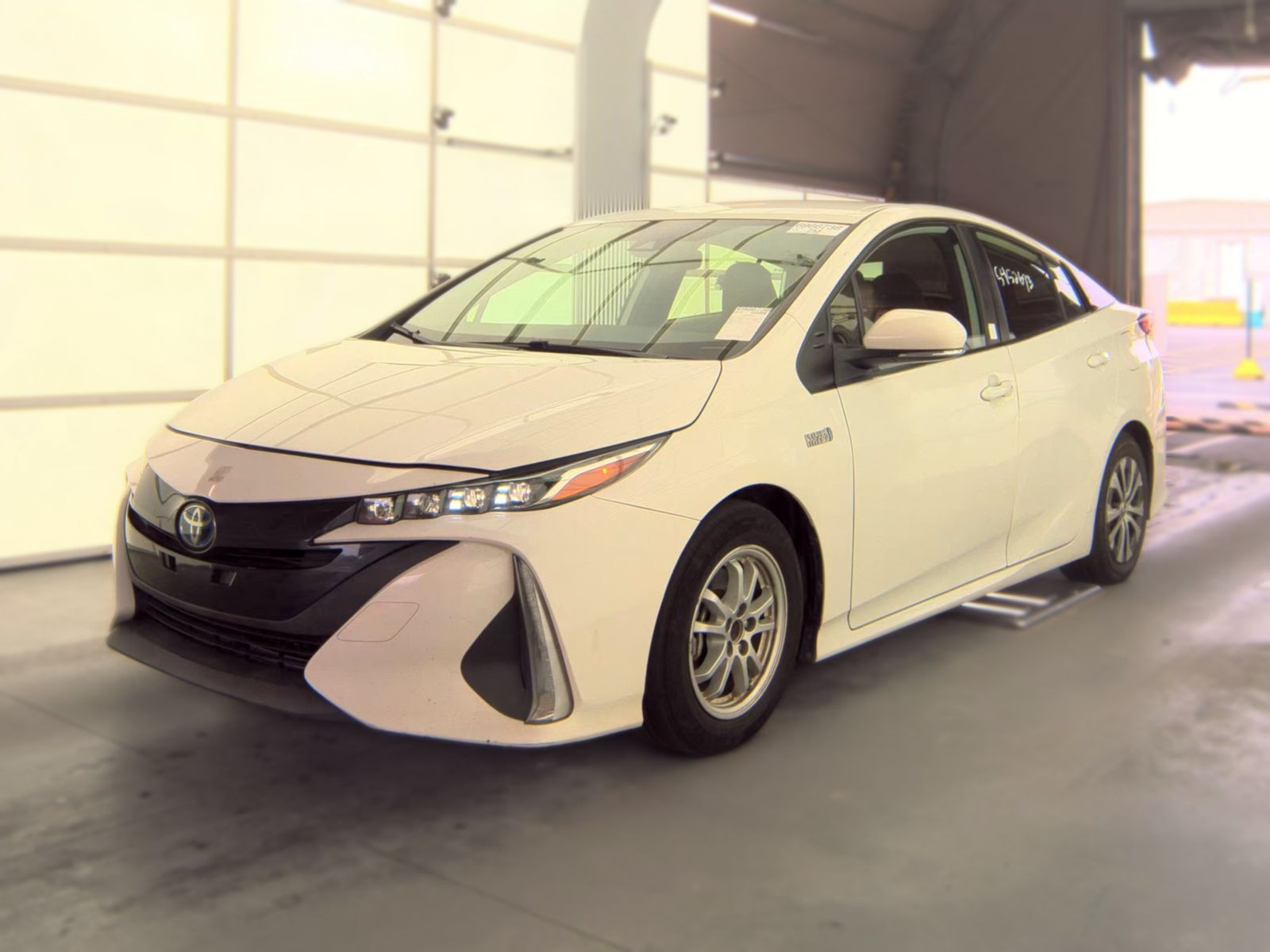2021 TOYOTA PRIUS PRIME LE - 1