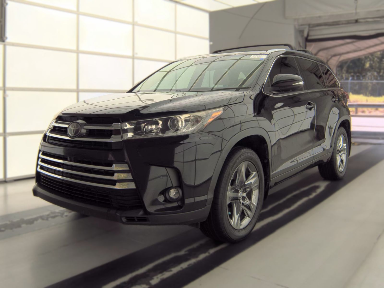 2019 TOYOTA HIGHLANDER LIMITED Platinum - 1