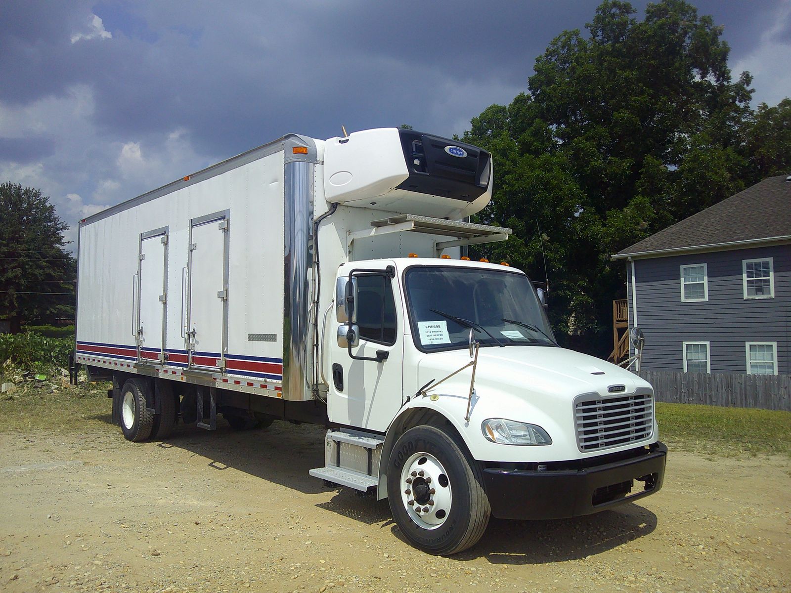 2019 FREIGHTLINER M2 106 MEDIUM DUTY - 1