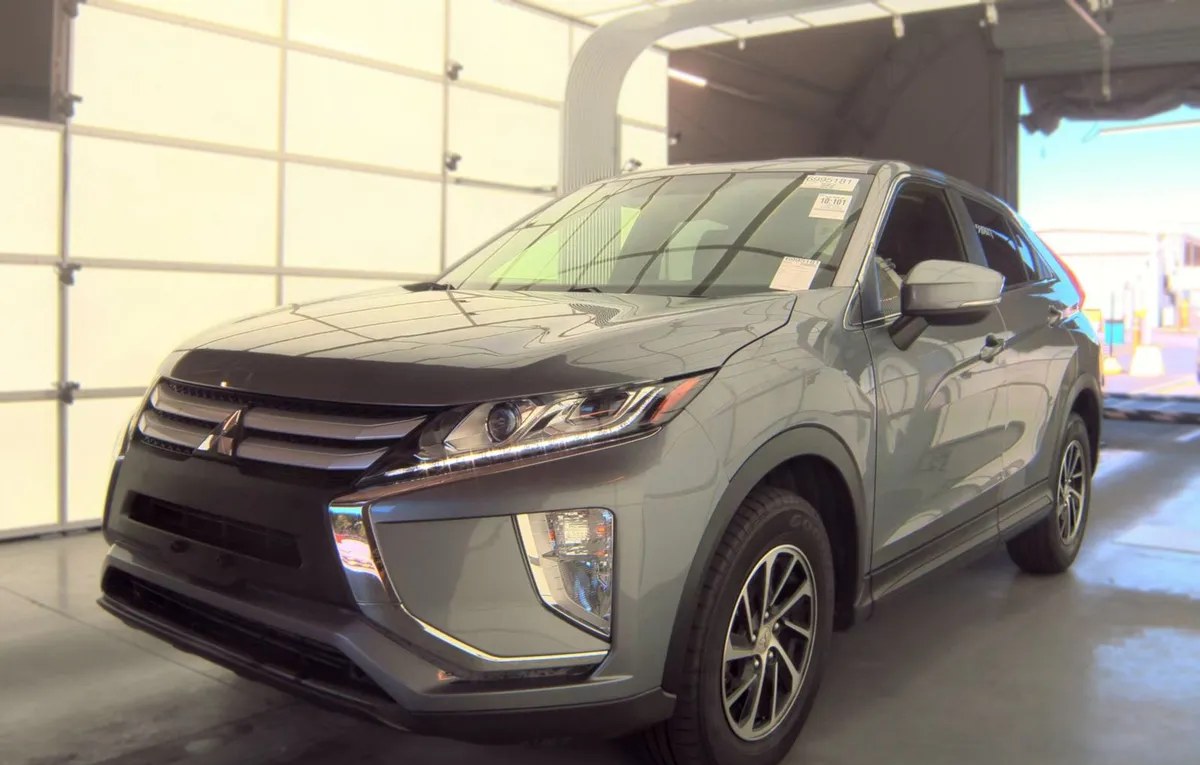 2020 MITSUBISHI ECLIPSE CROSS ES - 1