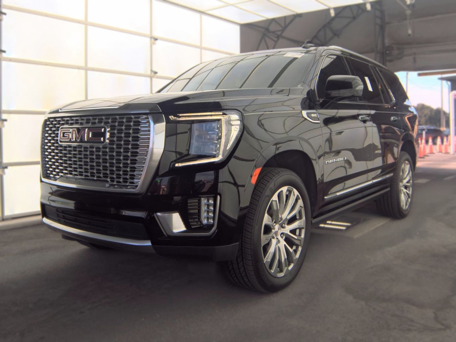 2022 GMC YUKON Denali - 1