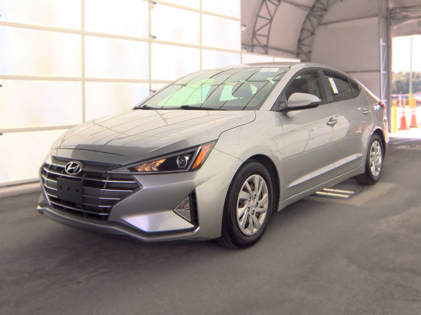 2020 HYUNDAI ELANTRA SE - 1