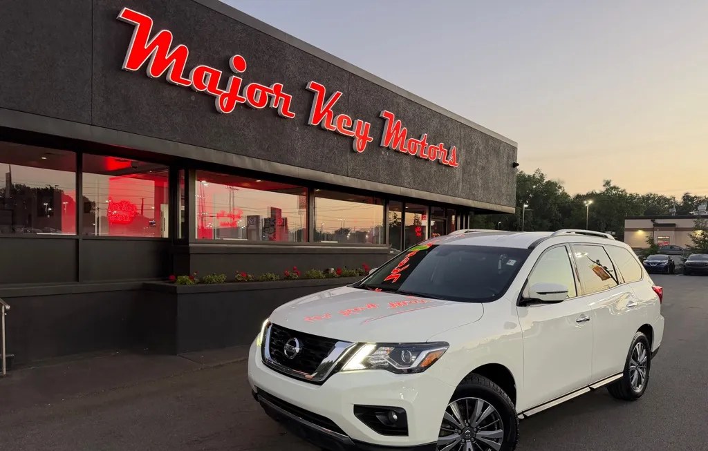 2020 NISSAN PATHFINDER SV - 1