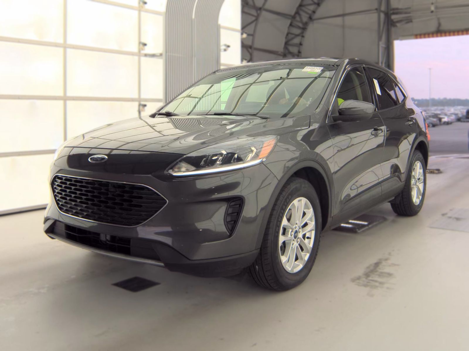 2020 FORD ESCAPE SE - 1