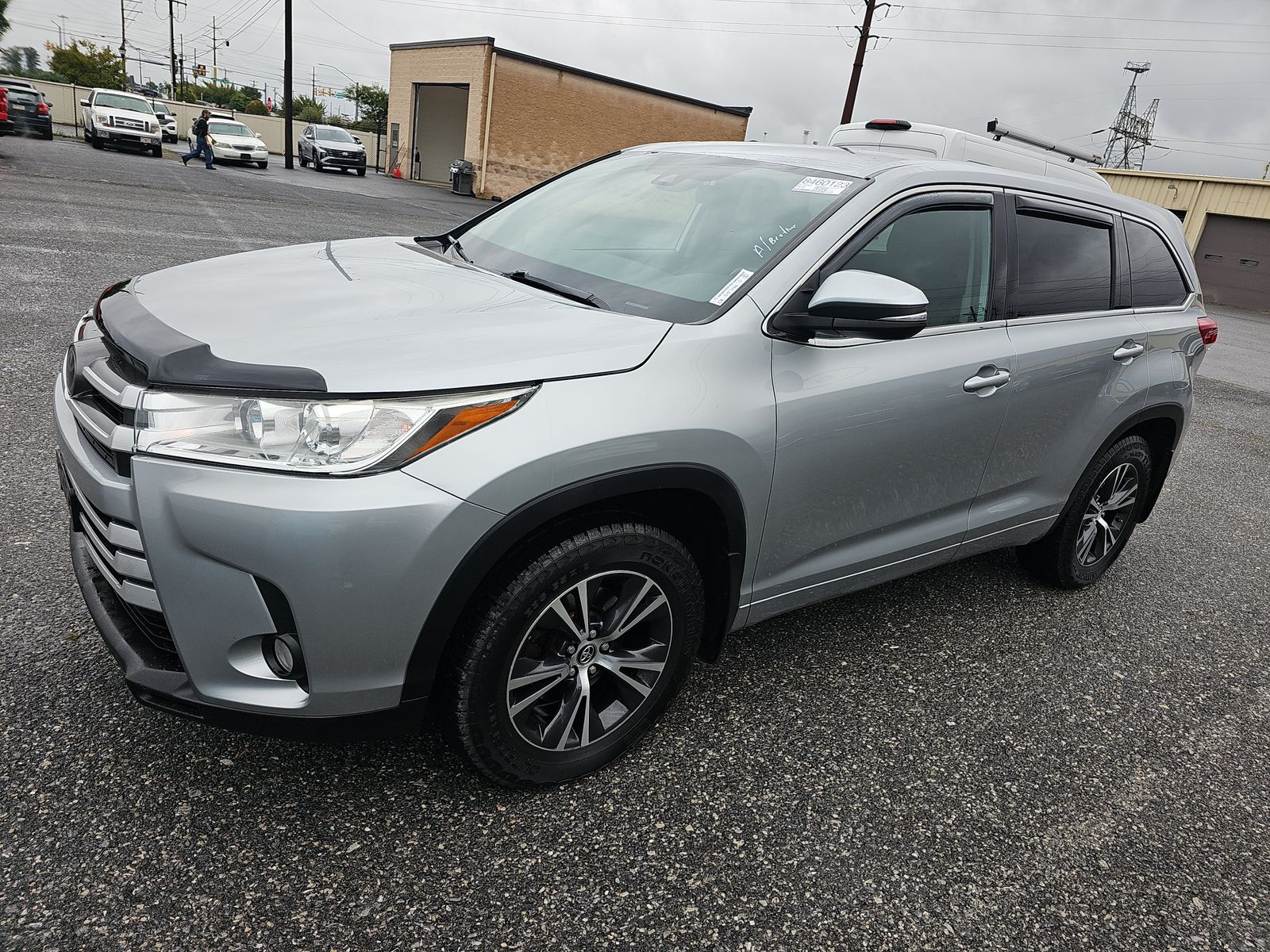 2018 TOYOTA HIGHLANDER LE Plus - 1