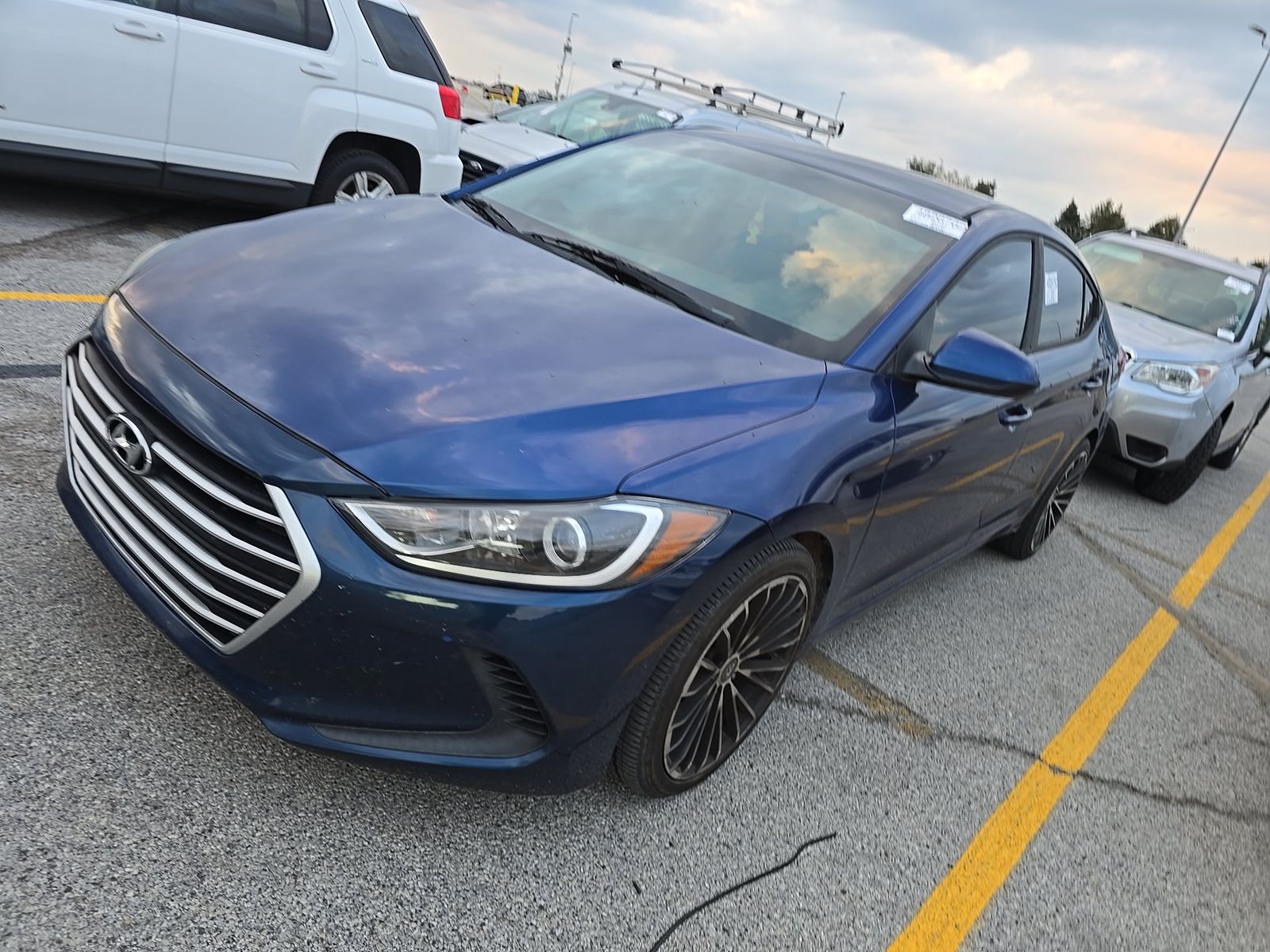 2017 HYUNDAI ELANTRA SE - 1