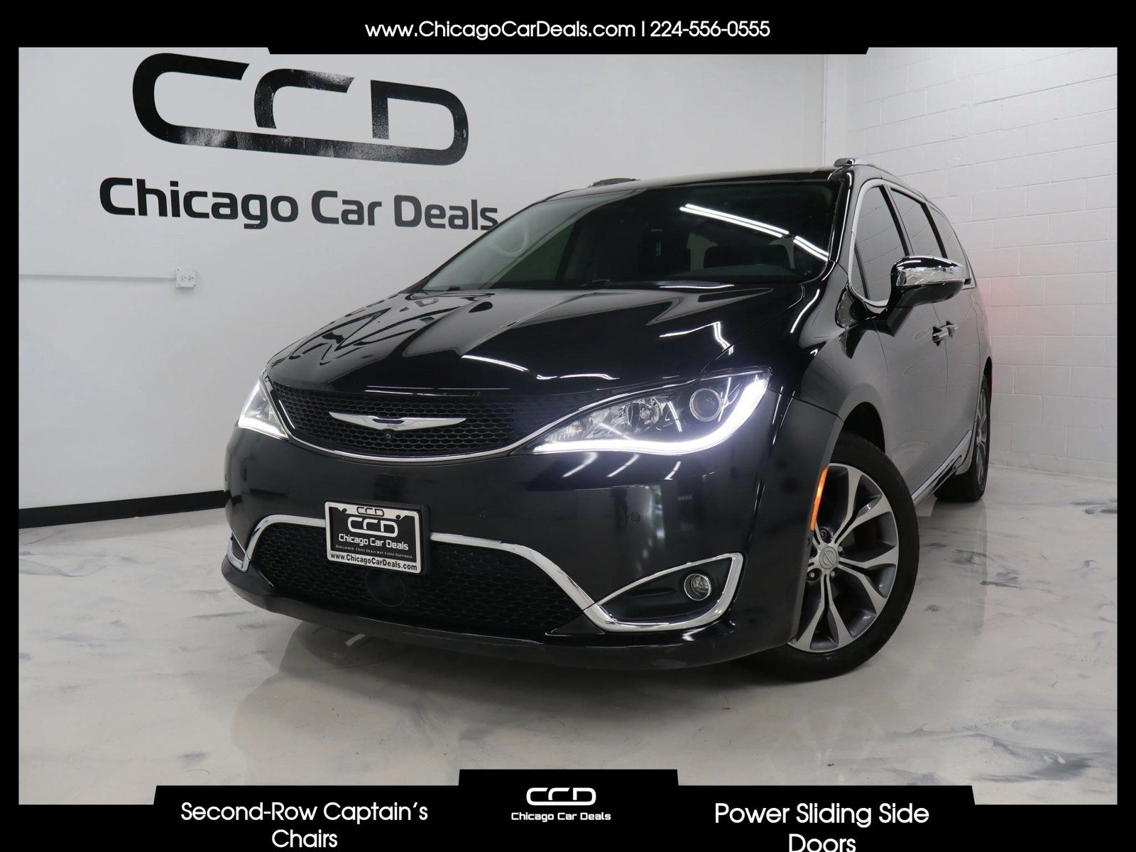 2017 CHRYSLER PACIFICA Limited - 1