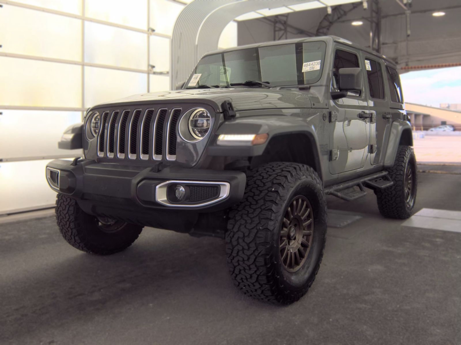 2019 JEEP WRANGLER UNLIMITED Sahara - 1