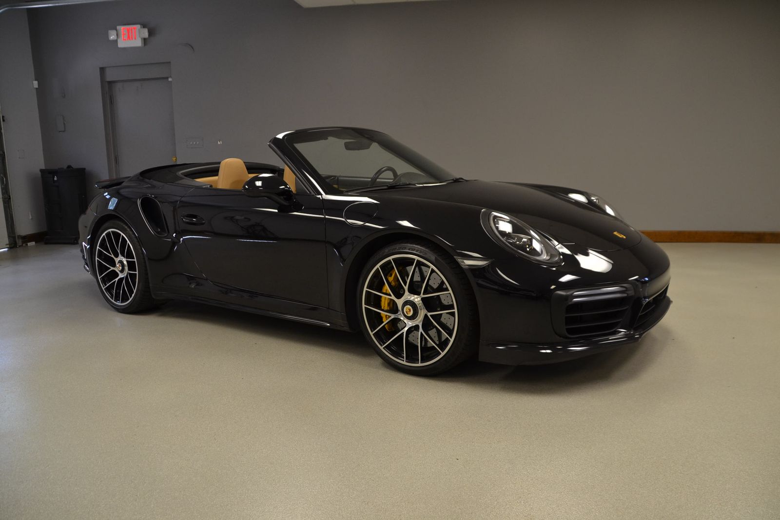 2019 PORSCHE 911 TURBO S - 1