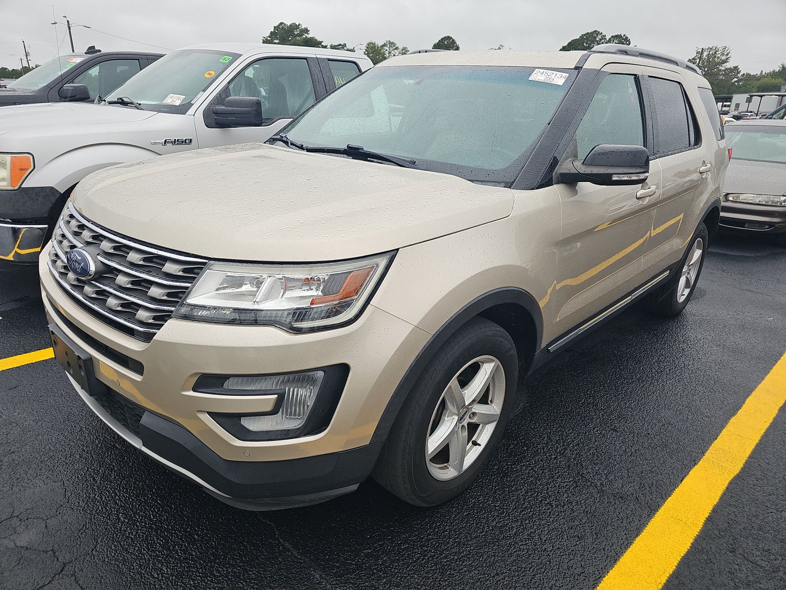 2017 FORD EXPLORER XLT - 1