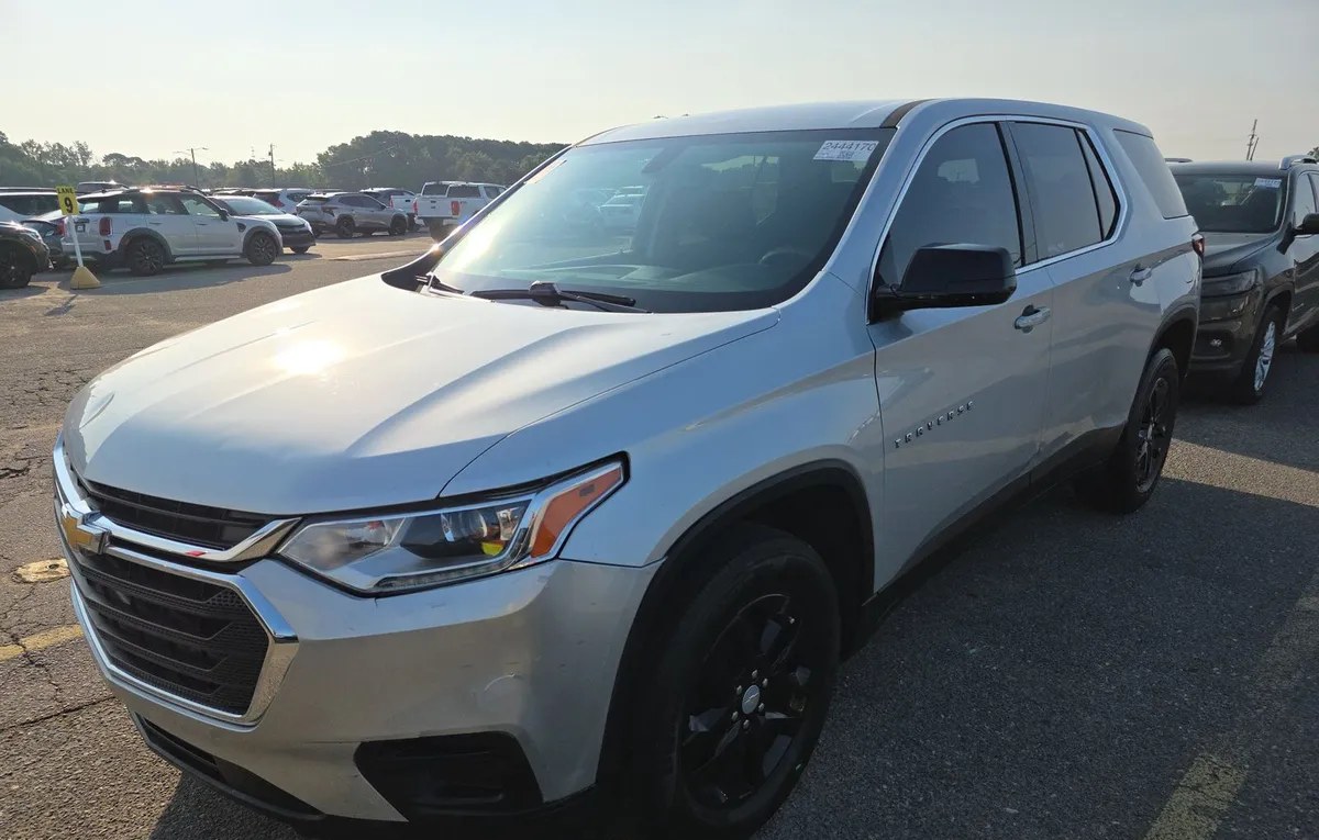 2020 CHEVROLET TRAVERSE LS - 1
