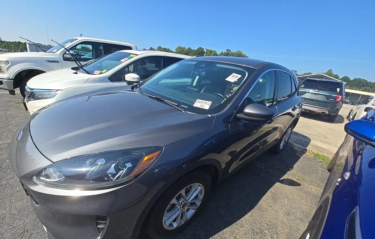 2021 FORD ESCAPE SE - 1