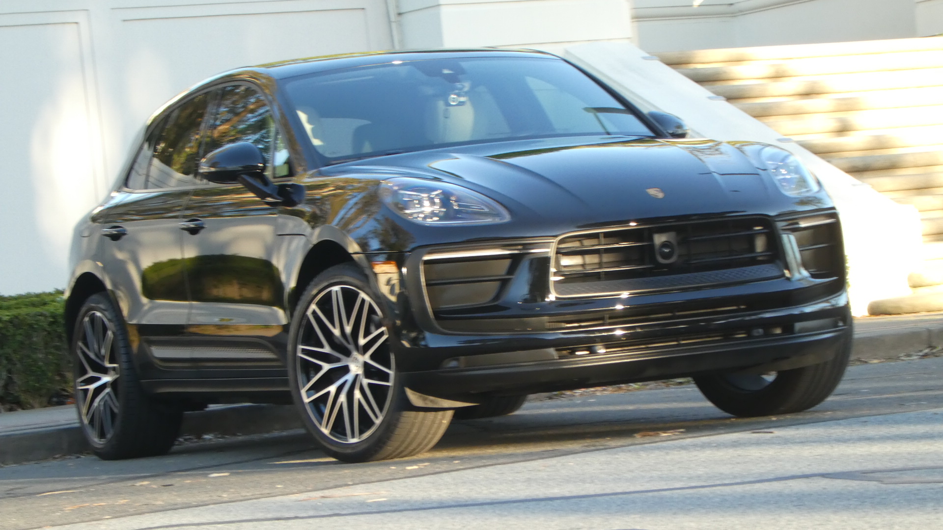 2022 PORSCHE MACAN Base - 1