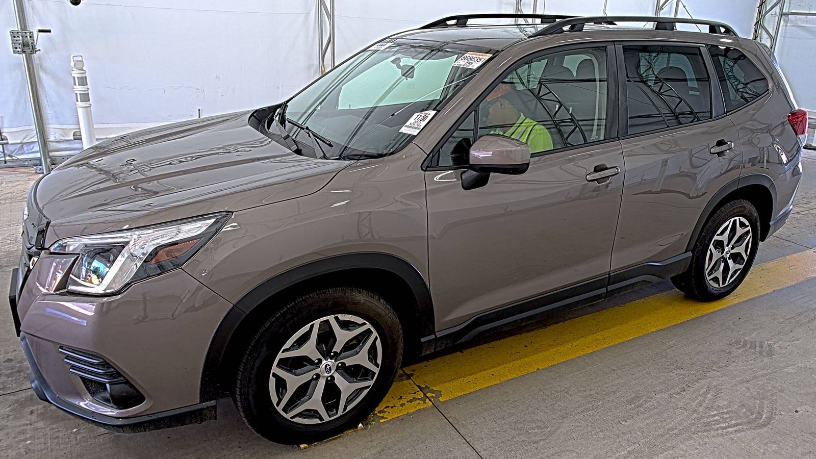 2023 SUBARU FORESTER Premium - 1