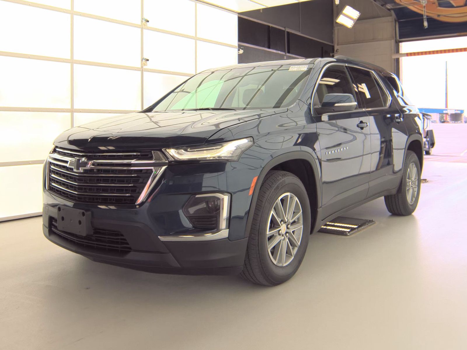 2023 CHEVROLET TRAVERSE LT Leather - 1