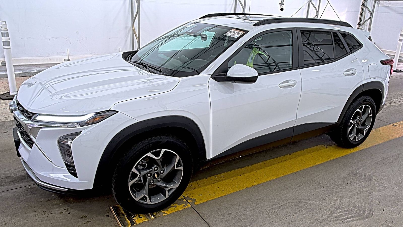 2024 CHEVROLET TRAX LT - 1