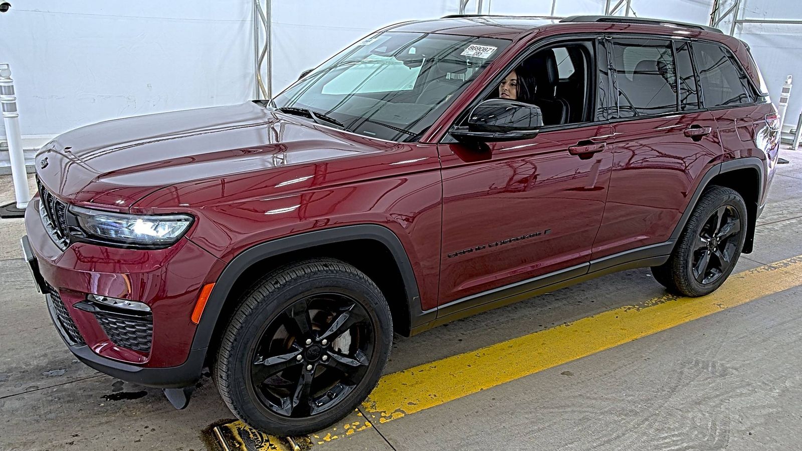 2023 JEEP GRAND CHEROKEE Limited - 1