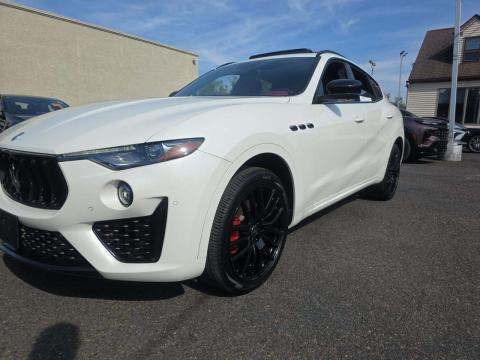 2021 MASERATI LEVANTE Base - 1