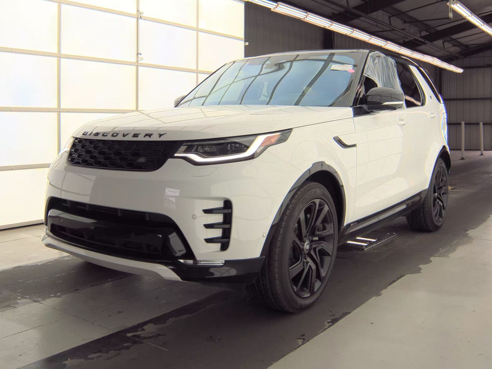 2021 LAND ROVER DISCOVERY S R-Dynamic - 1