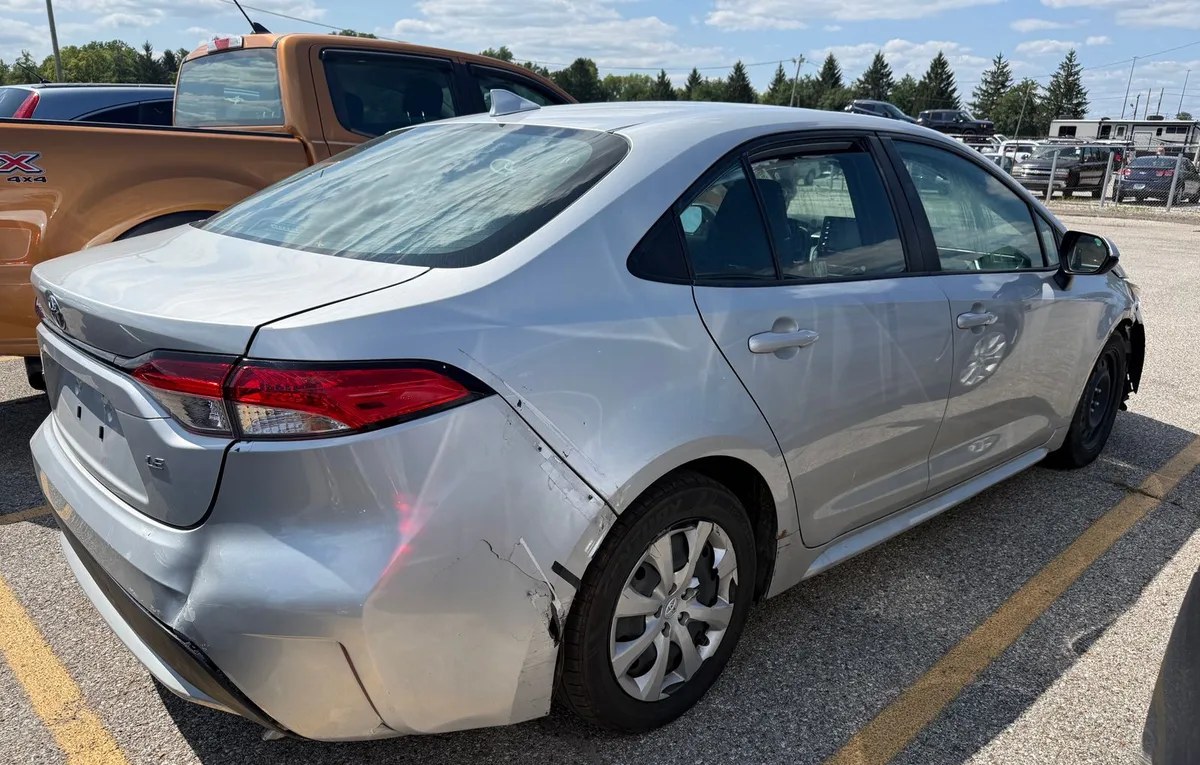 2021 TOYOTA COROLLA LE - 1