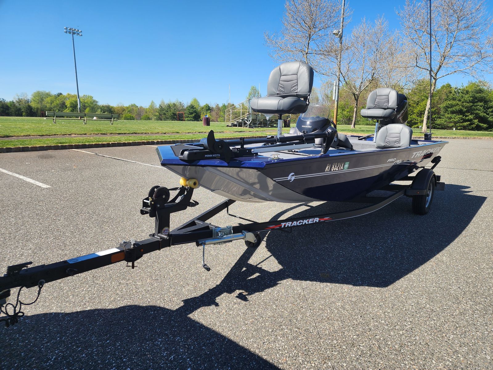 2021 TRACKER MARINE PRO TEAM 170 Tx(**) - 1