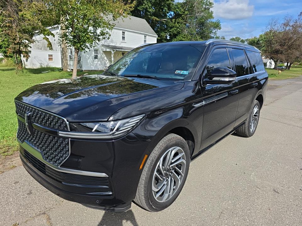 2027 LINCOLN NAVIGATOR Reserve - 1