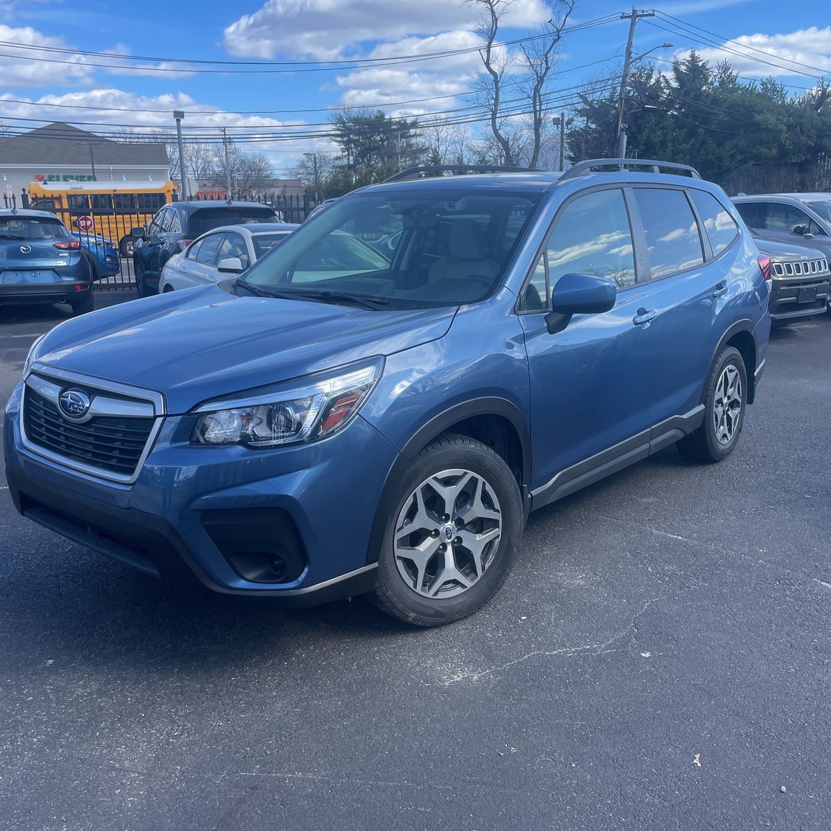 2019 SUBARU FORESTER Premium - 1