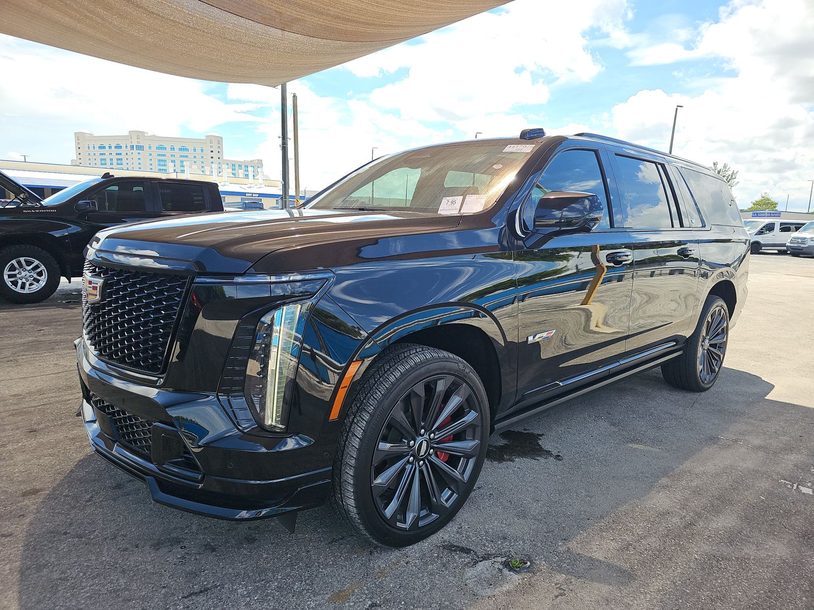2025 CADILLAC ESCALADE ESV V-Series - 1