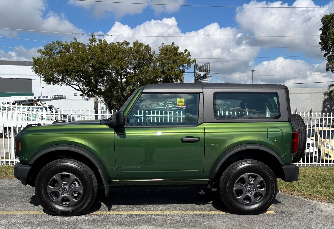 2023 FORD BRONCO Base - 1