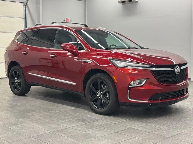 2024 BUICK ENCLAVE Essence - 1
