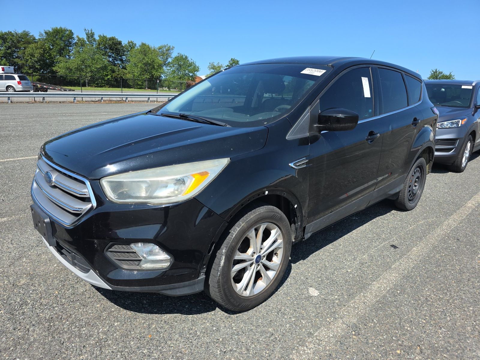2017 FORD ESCAPE SE - 1