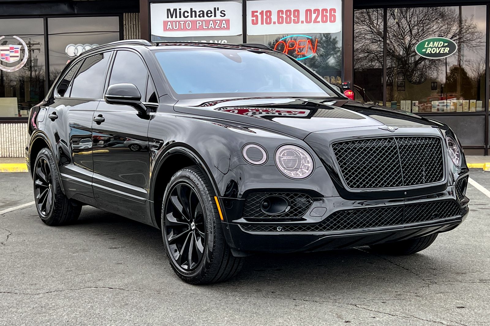 2017 BENTLEY BENTAYGA W12 - 1