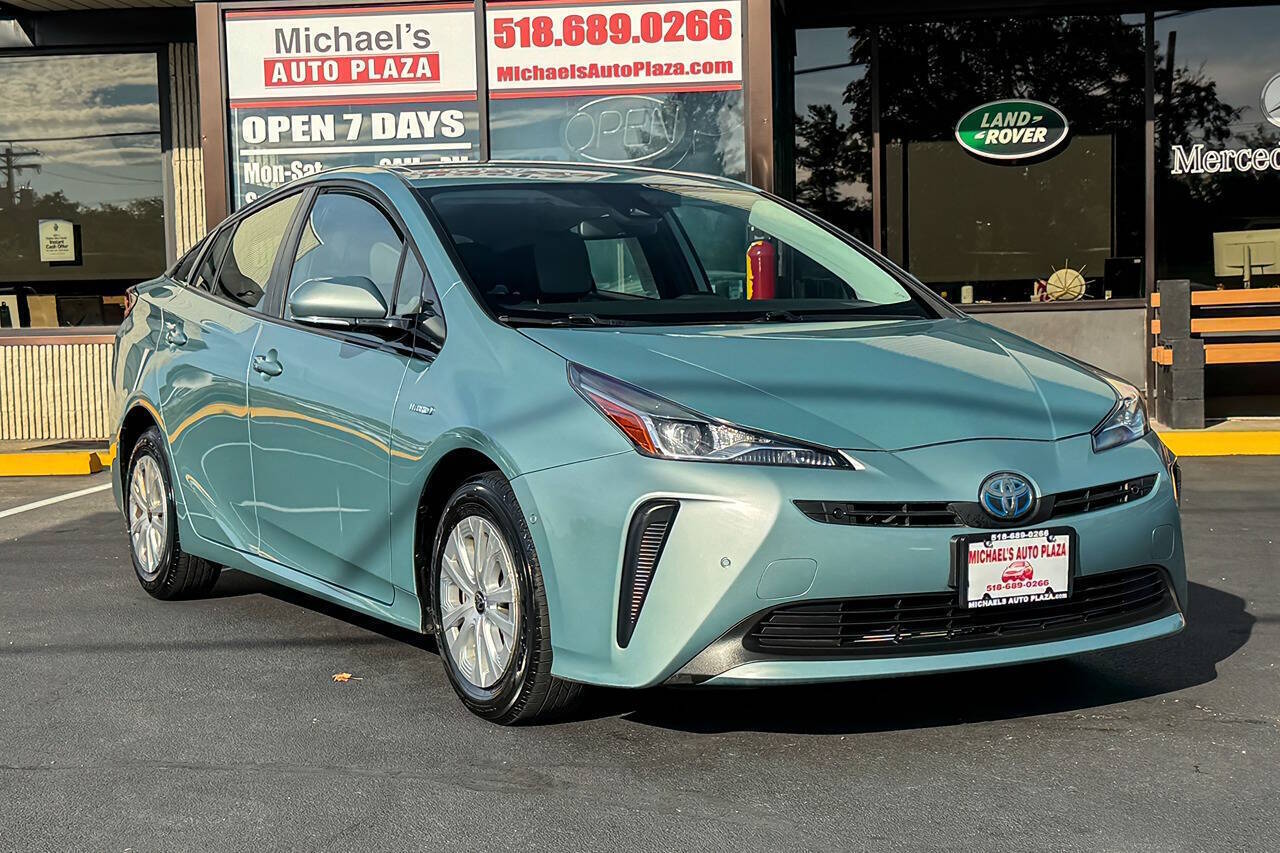 2019 TOYOTA PRIUS LE - 1