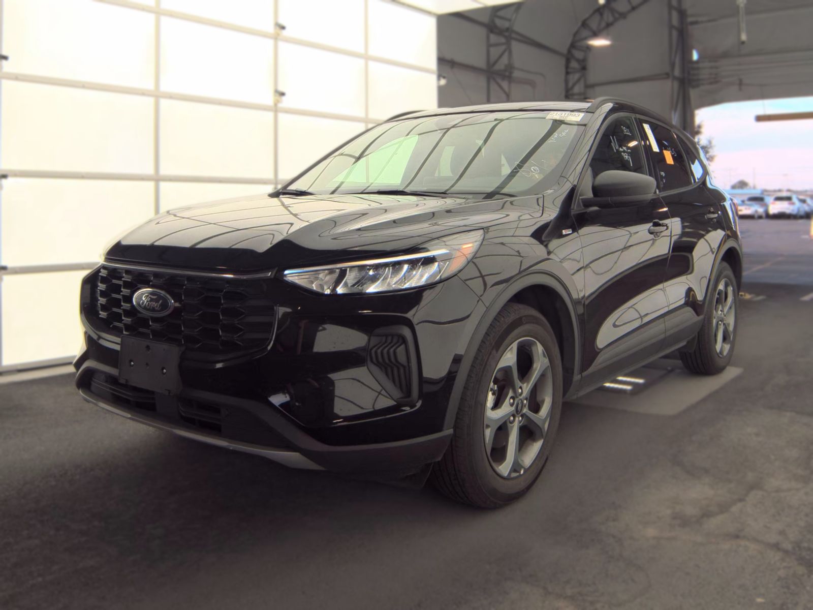 2025 FORD ESCAPE ST-Line - 1