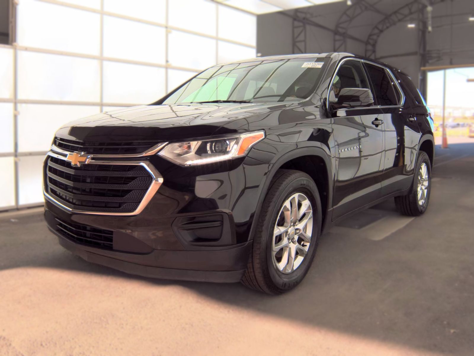 2019 CHEVROLET TRAVERSE LS - 1