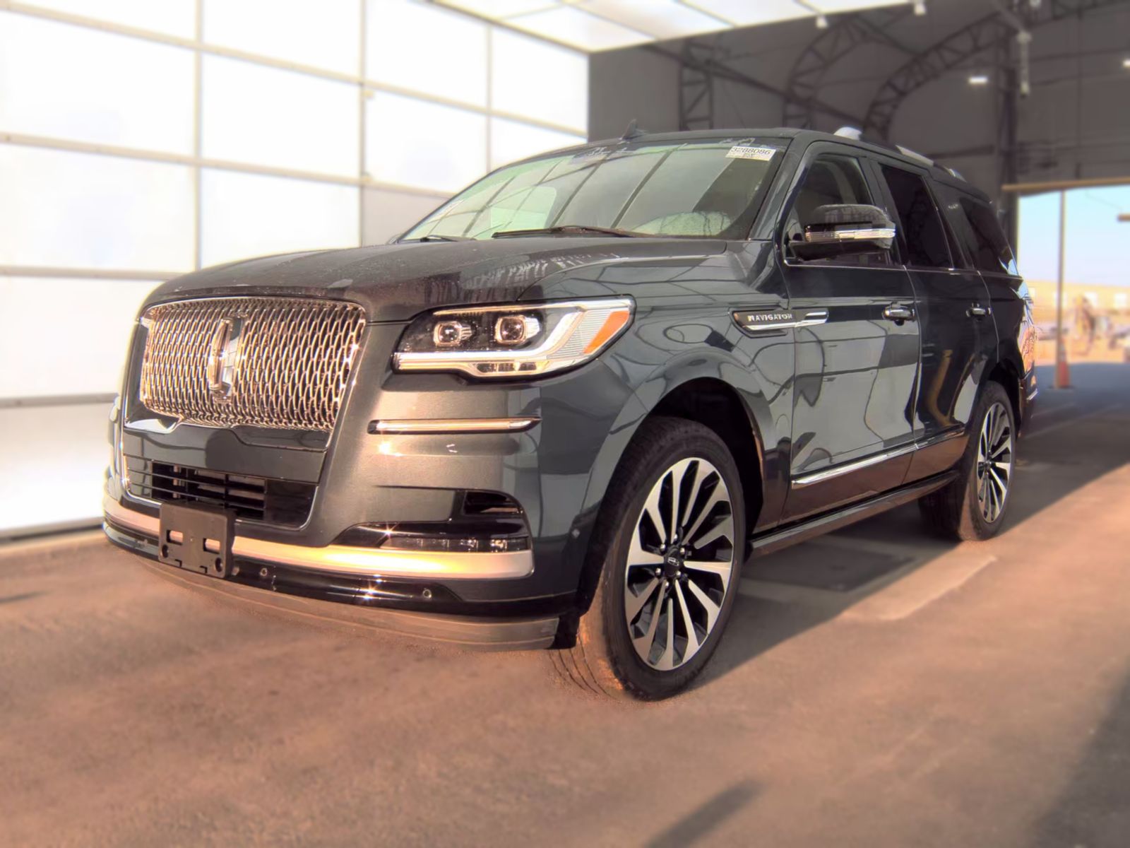 2022 LINCOLN NAVIGATOR Reserve - 1