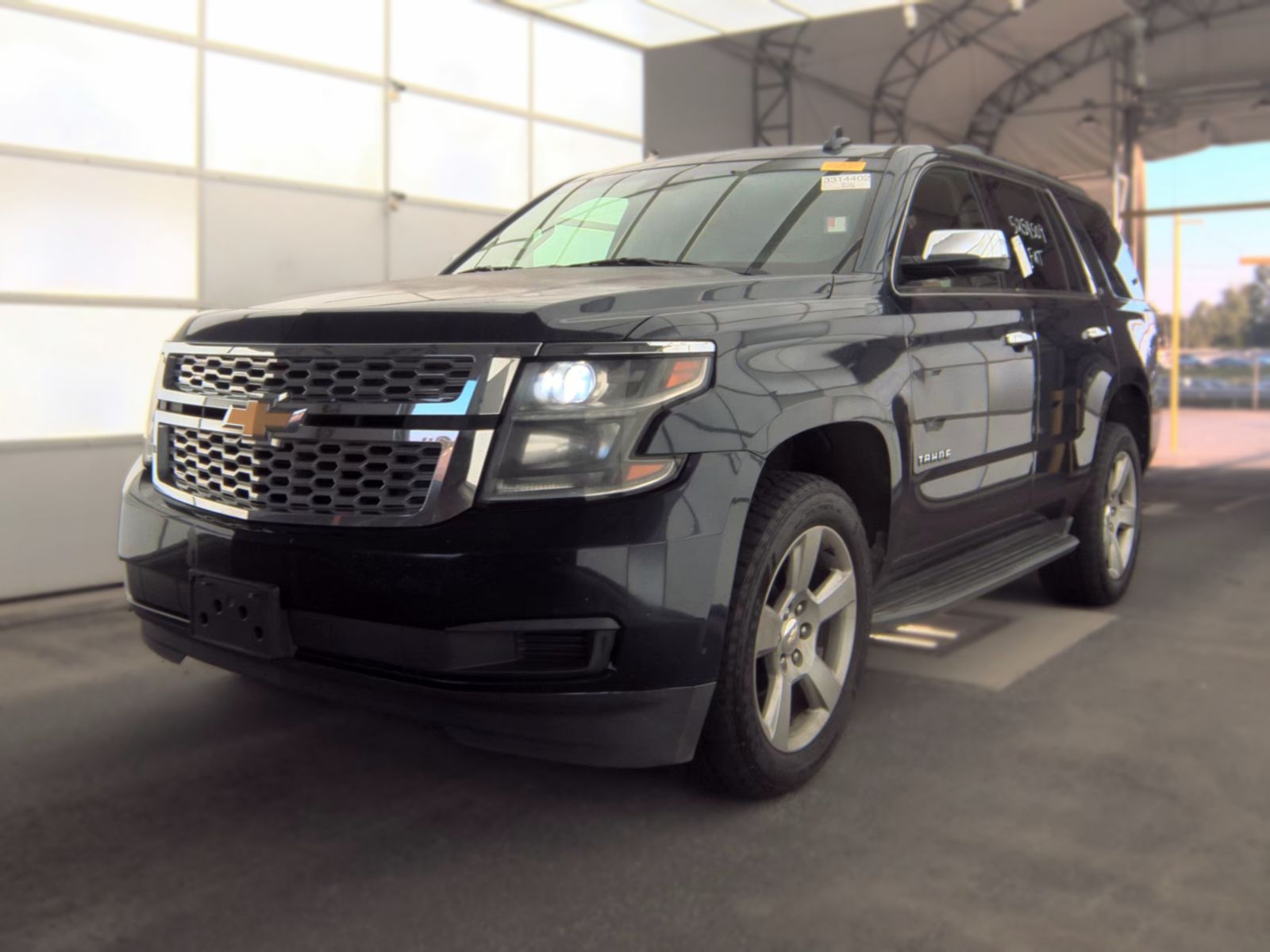 2017 CHEVROLET TAHOE LT - 1