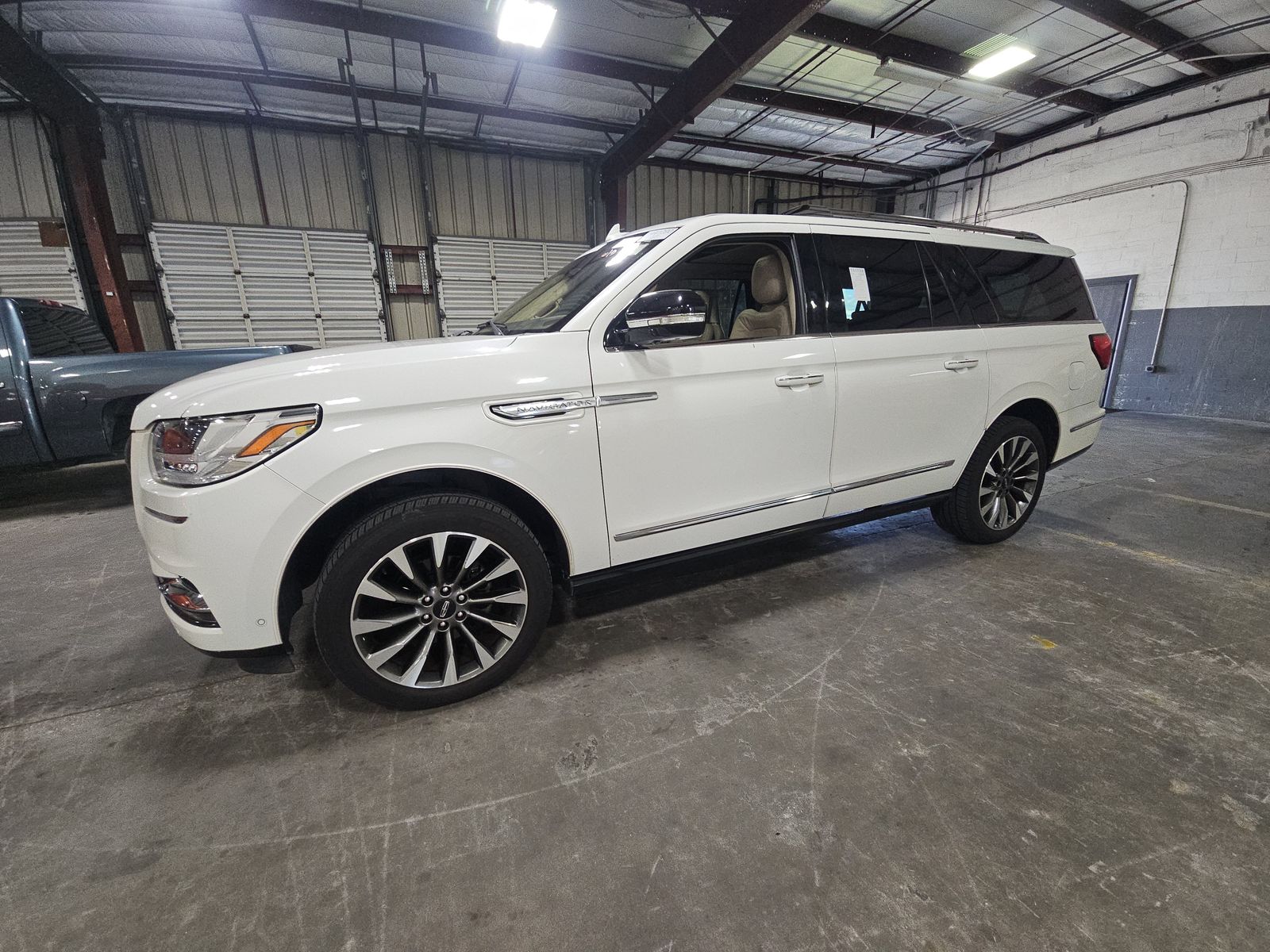 2021 LINCOLN NAVIGATOR L Reserve - 1
