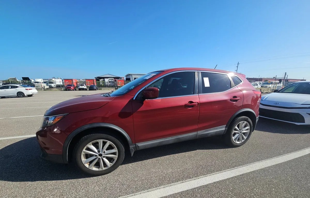 2019 NISSAN ROGUE SPORT S - 1