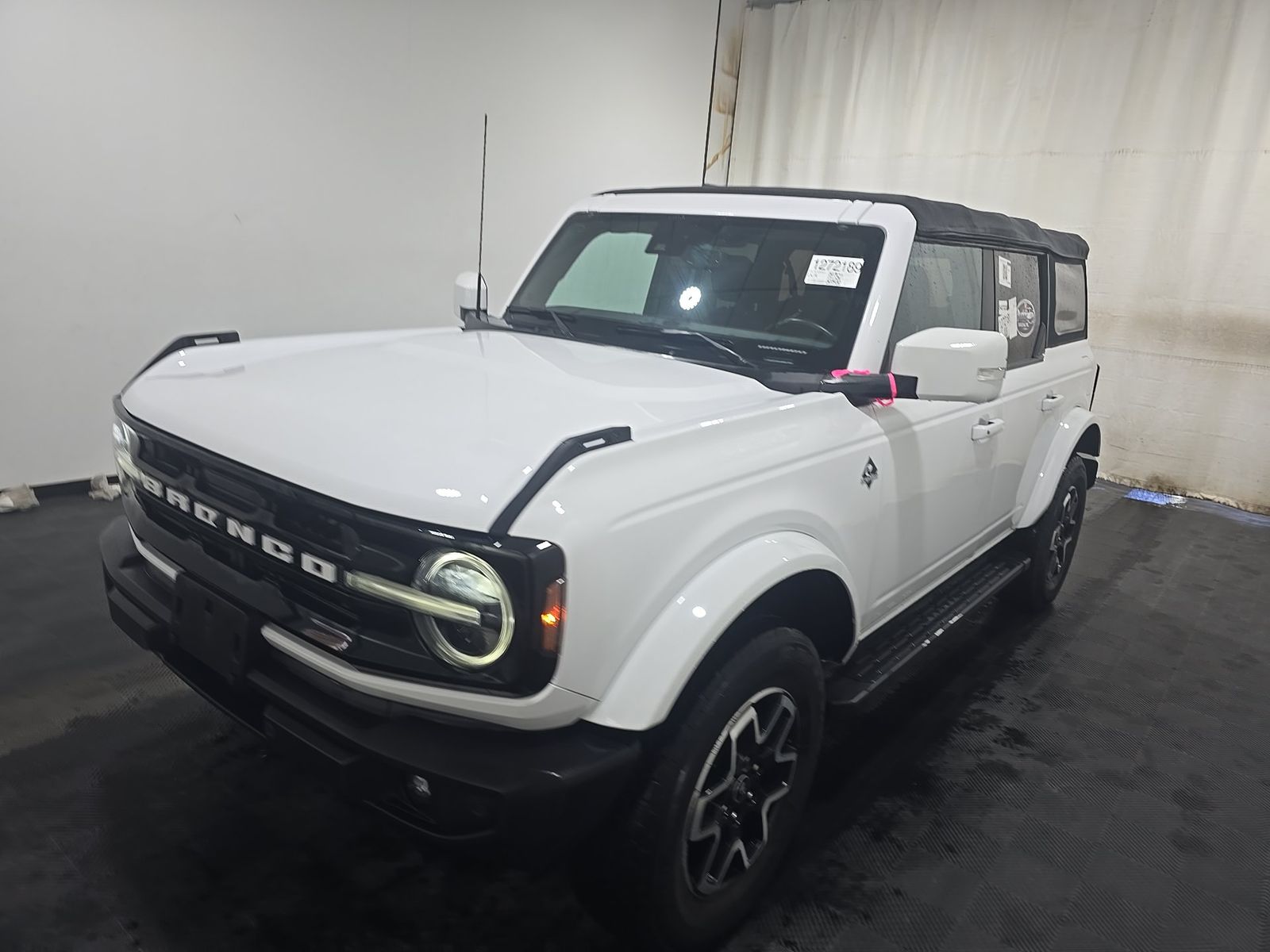 2022 FORD BRONCO OUTER Banks - 1