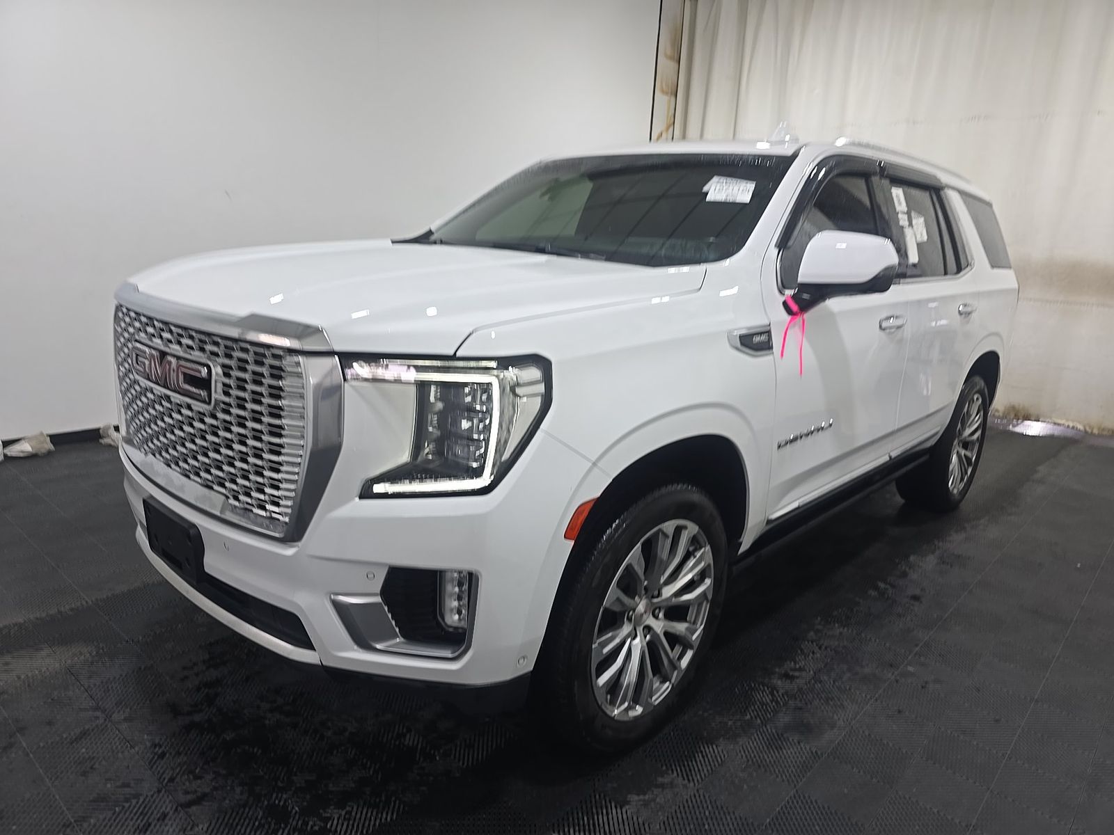 2023 GMC YUKON Denali - 1